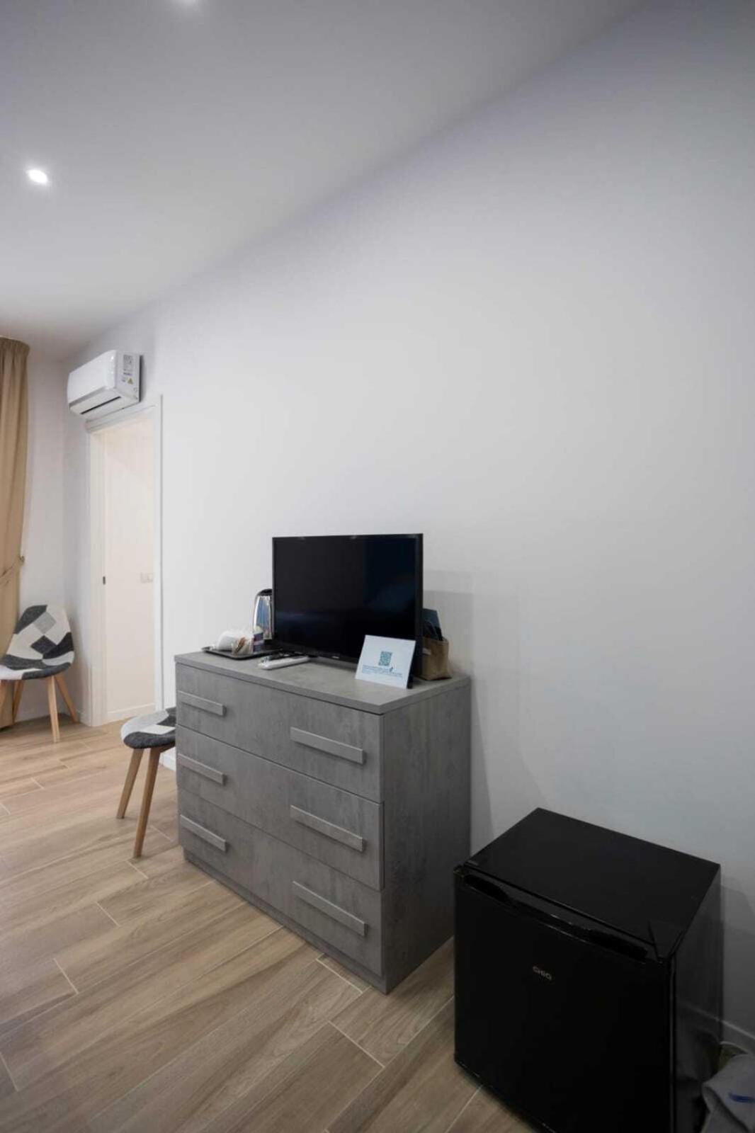 Giuly Suites & Rooms Napoli Eksteriør billede