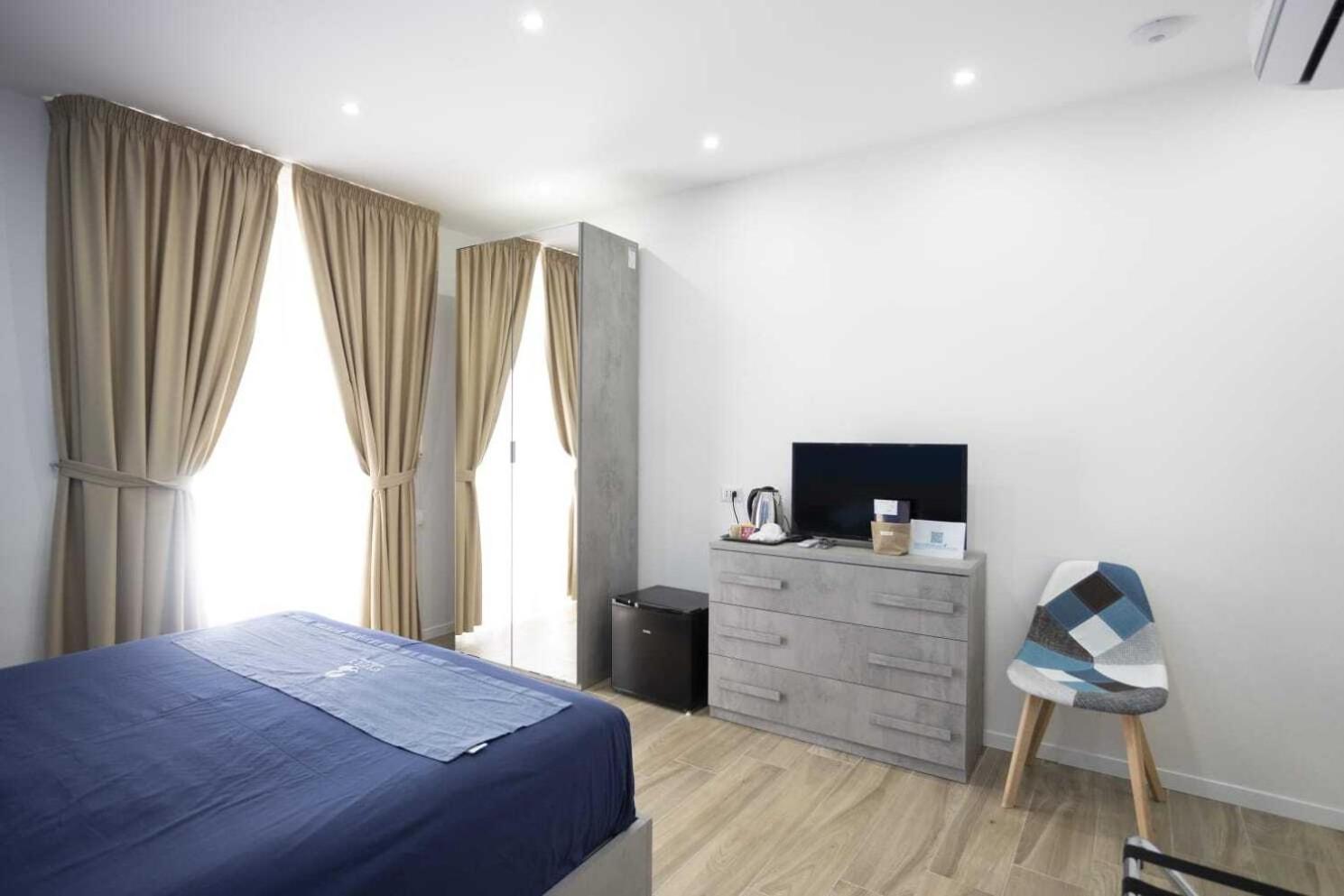 Giuly Suites & Rooms Napoli Eksteriør billede