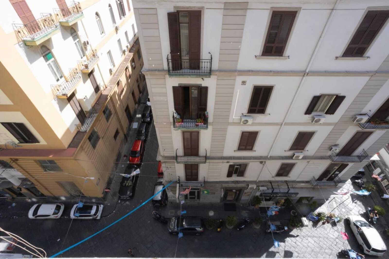 Giuly Suites & Rooms Napoli Eksteriør billede