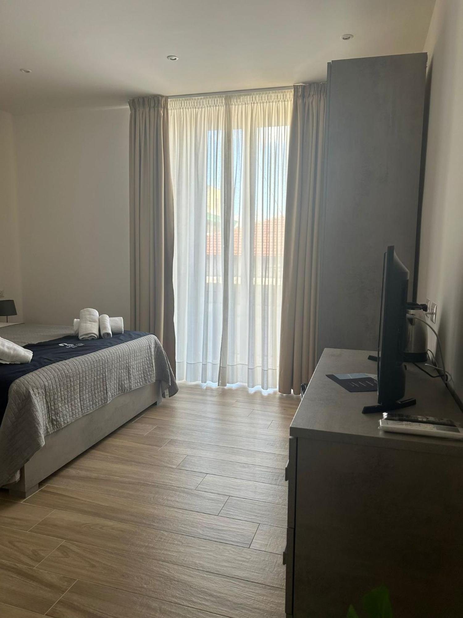 Giuly Suites & Rooms Napoli Eksteriør billede