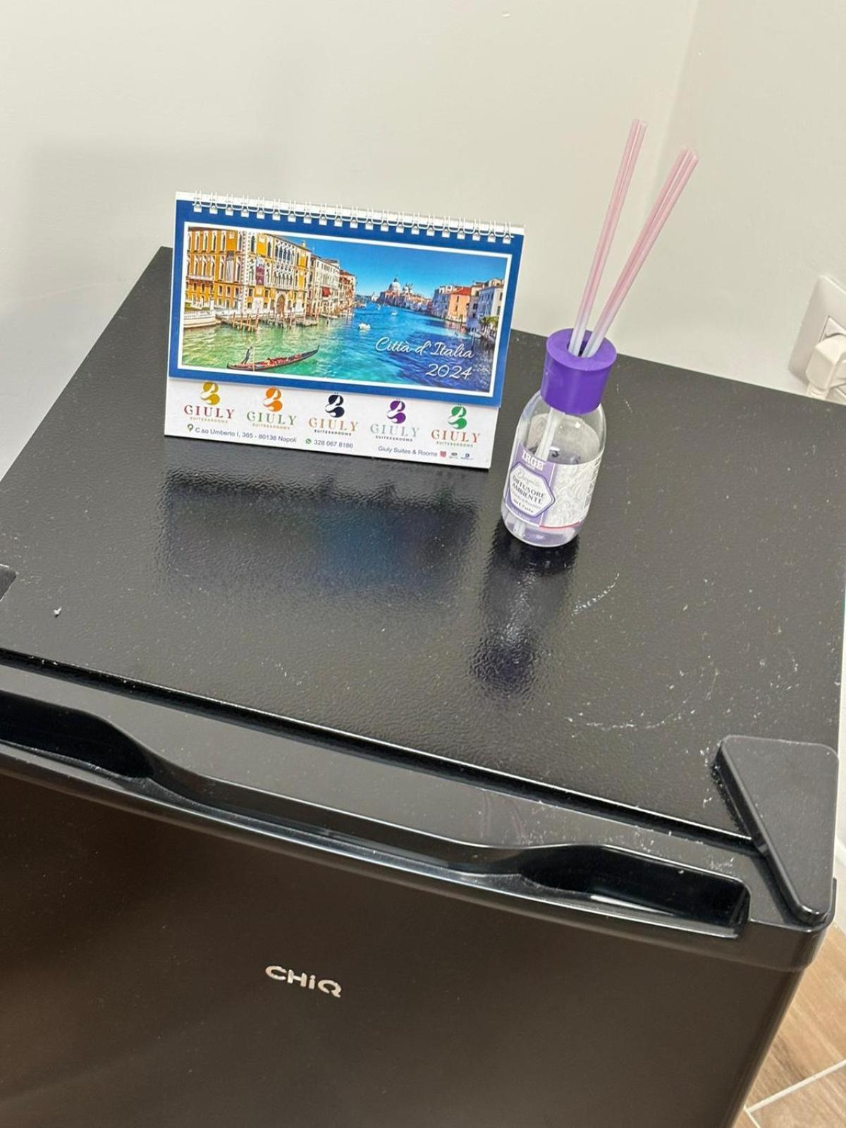 Giuly Suites & Rooms Napoli Eksteriør billede