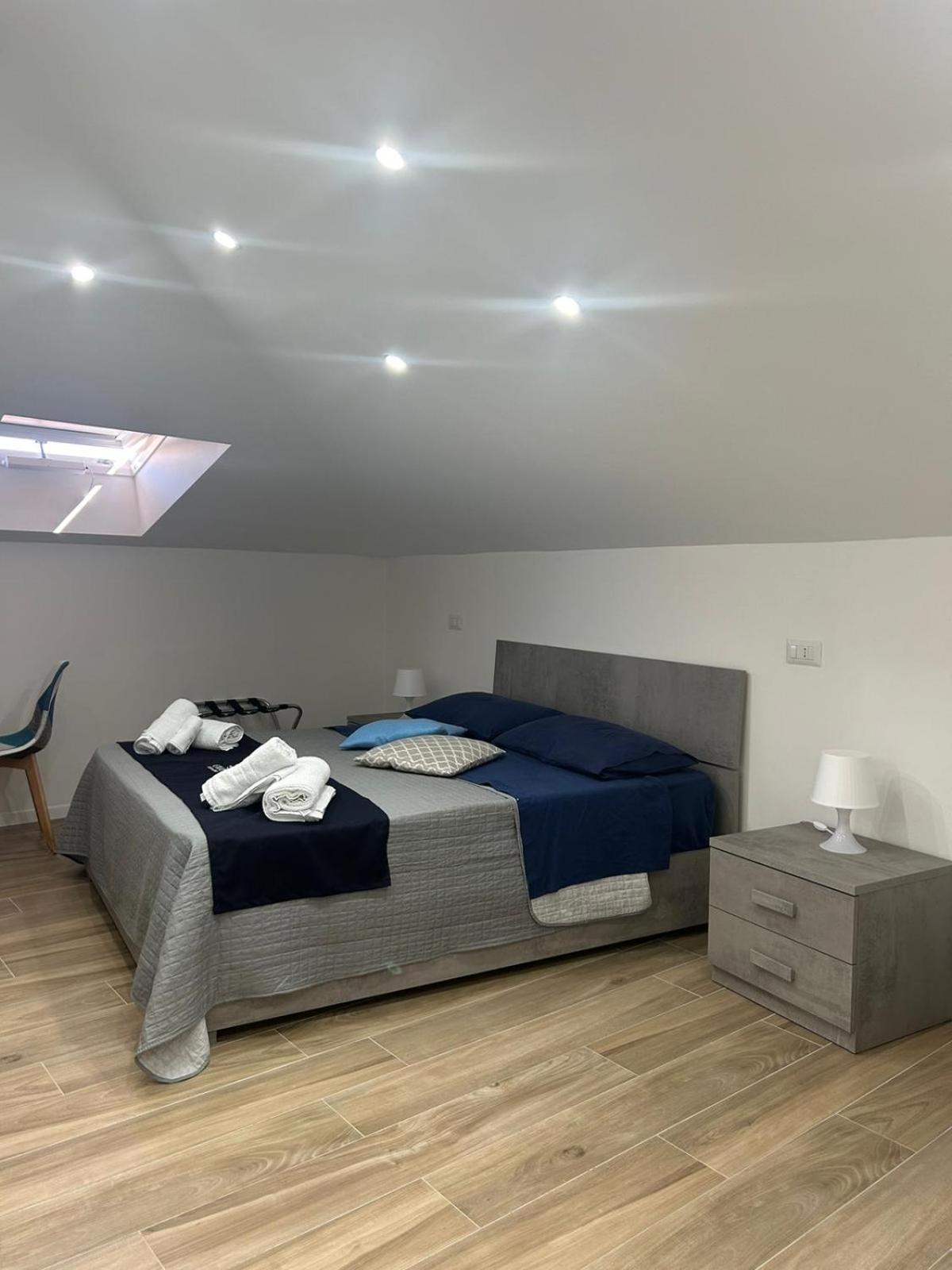 Giuly Suites & Rooms Napoli Eksteriør billede