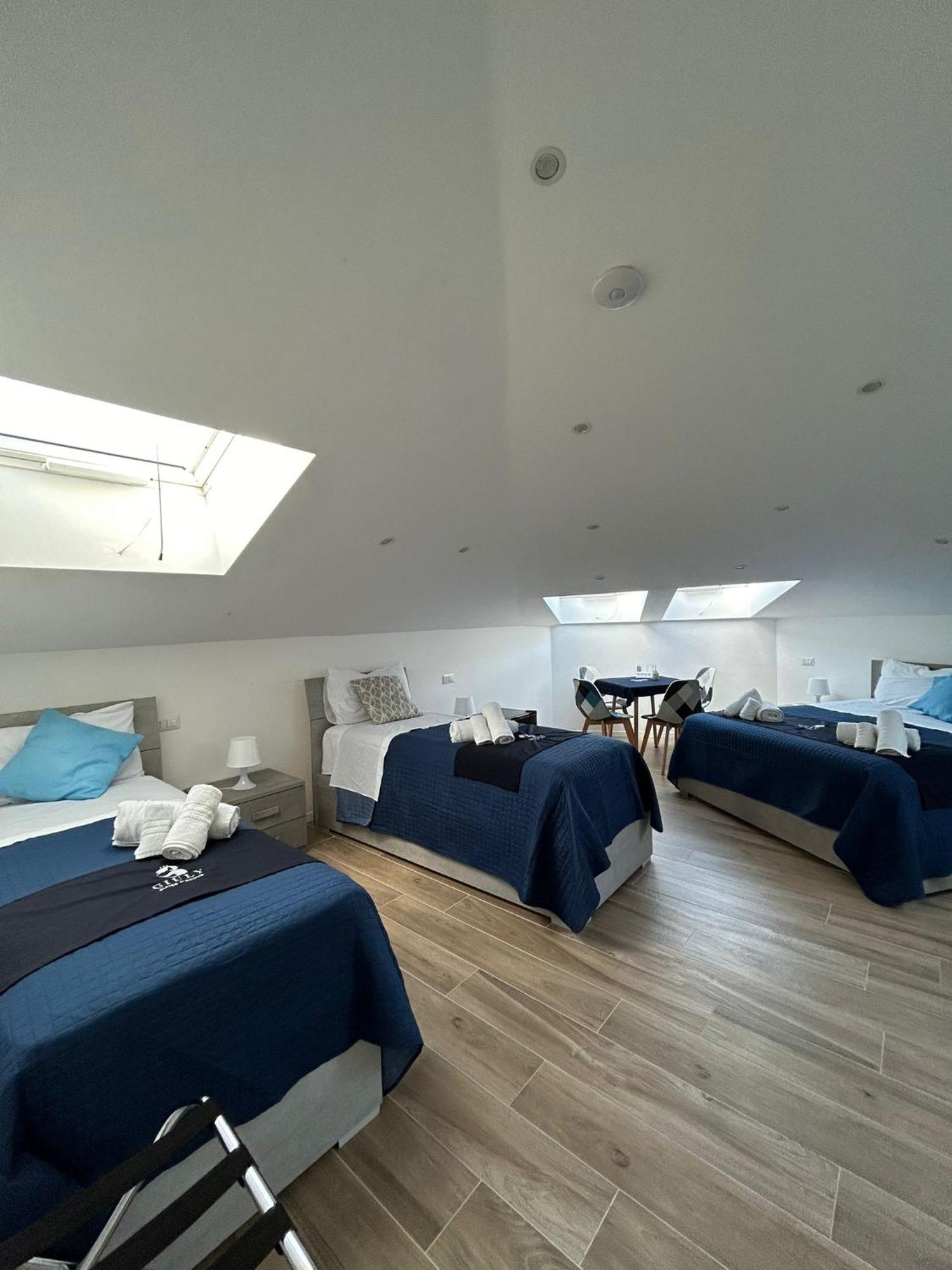 Giuly Suites & Rooms Napoli Eksteriør billede