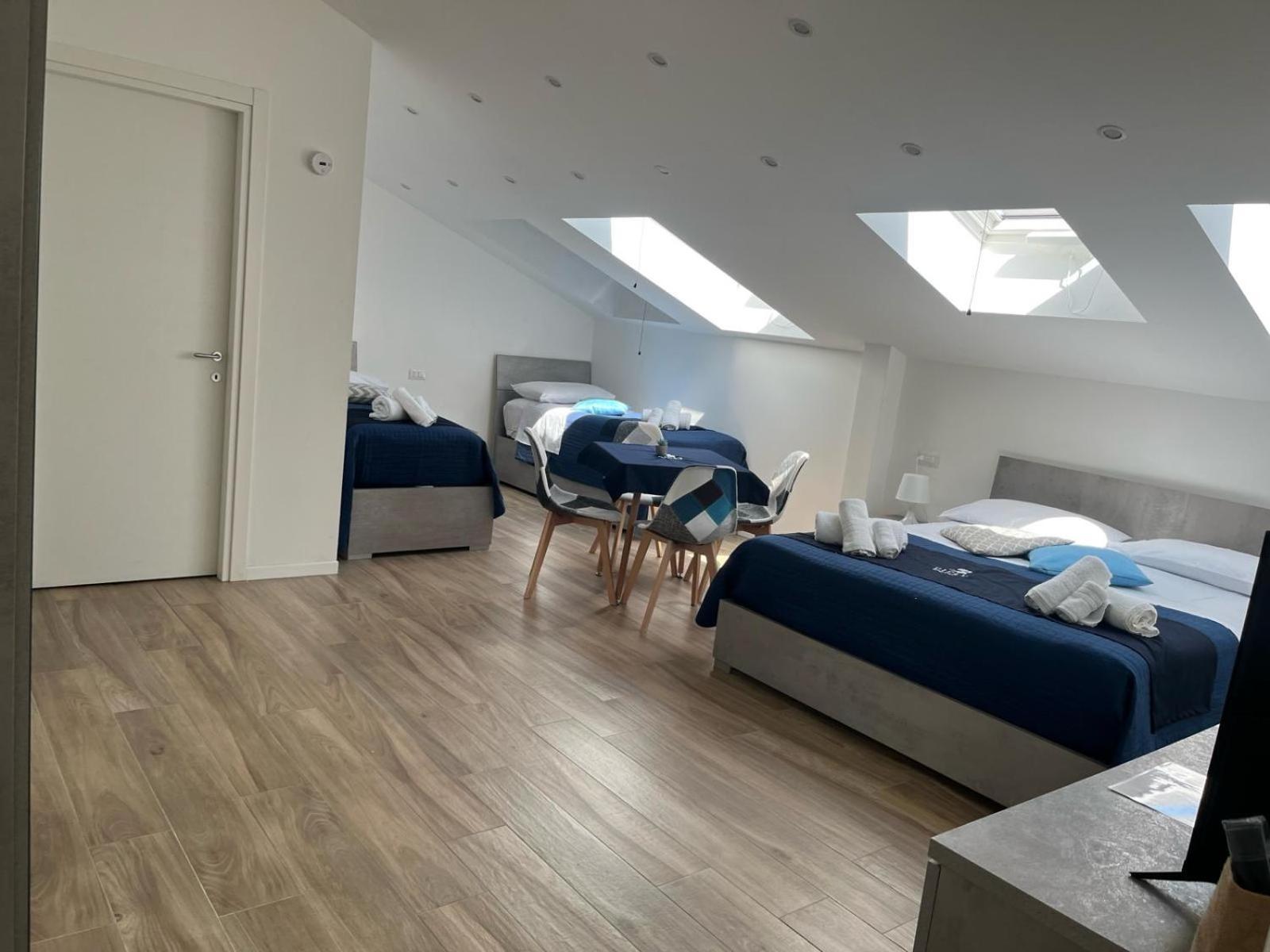 Giuly Suites & Rooms Napoli Eksteriør billede